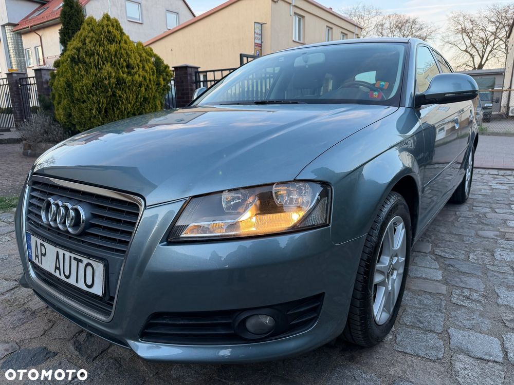 Audi A3 Sportback 2.0 TDI DPF S tronic Ambiente - 1