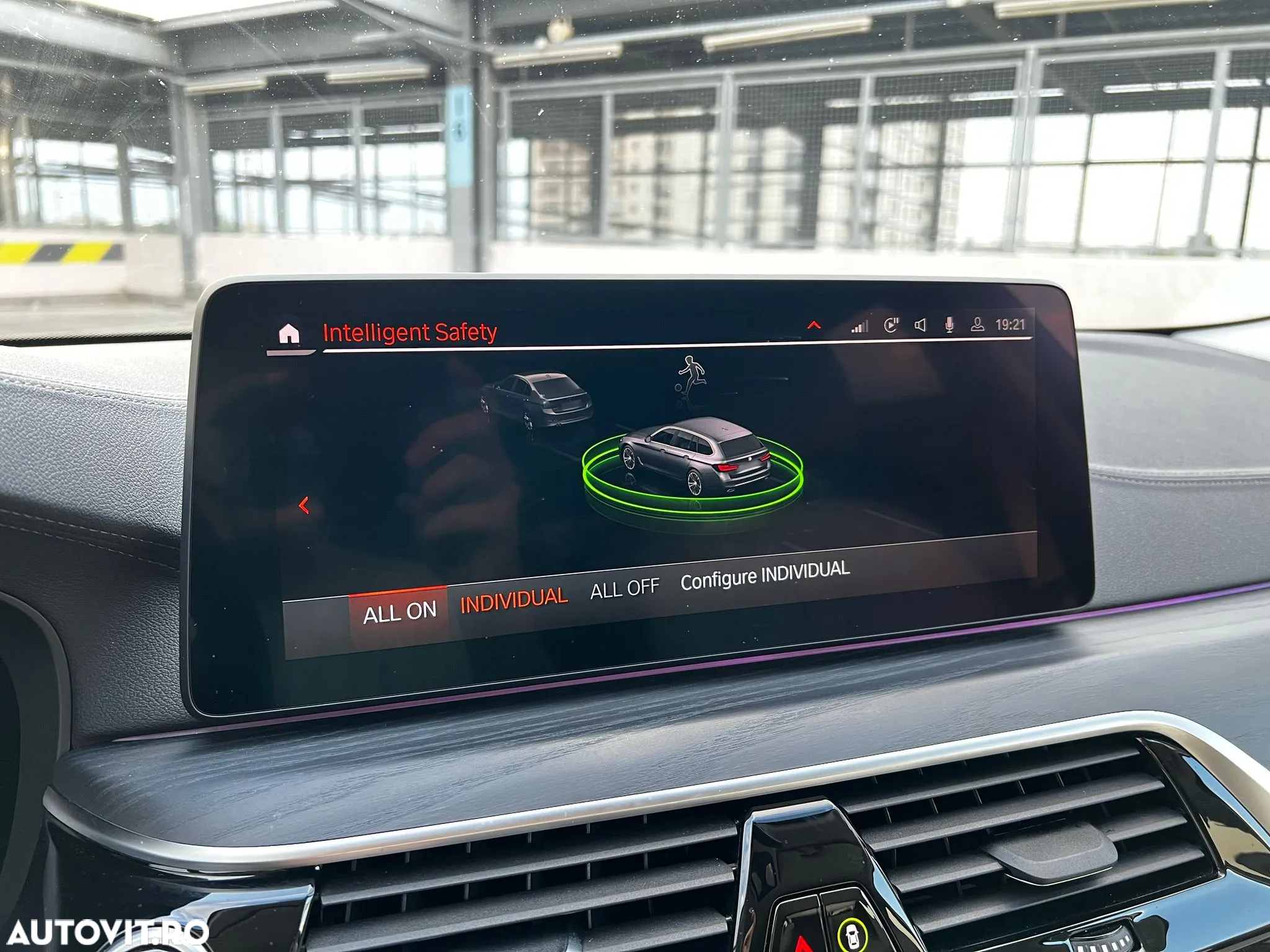 BMW Seria 5 520d xDrive AT MHEV - 27