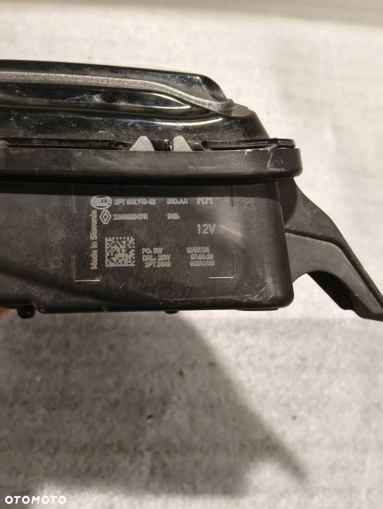 renault captur ii lift drl przód strona prawa 266009347r - 2