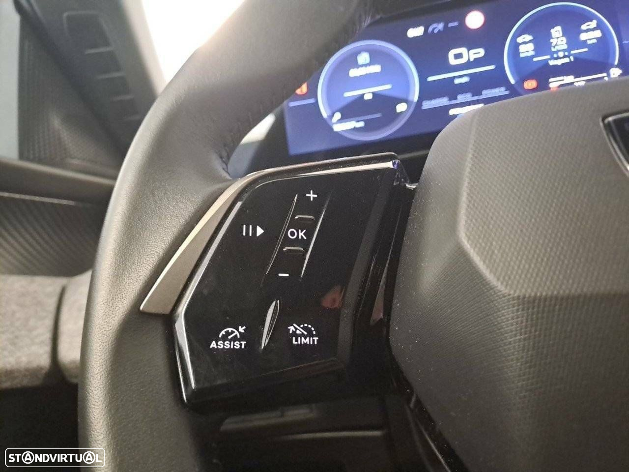 Peugeot 3008 1.2 Hybrid Allure e-DCS6 - 16