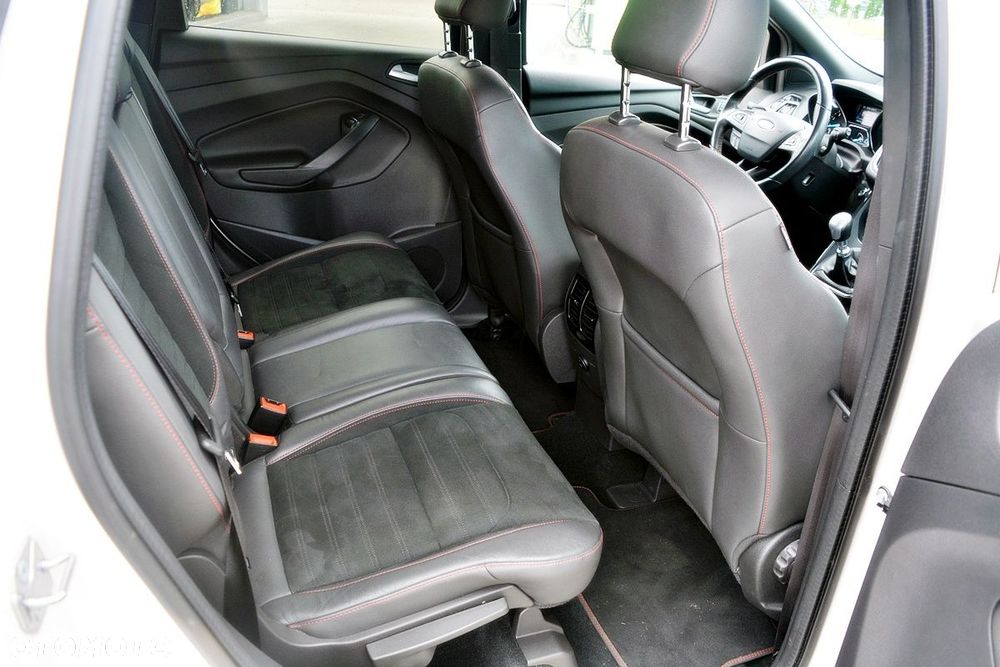 Ford Kuga 1.5 EcoBoost FWD ST-Line ASS MMT6 - 22