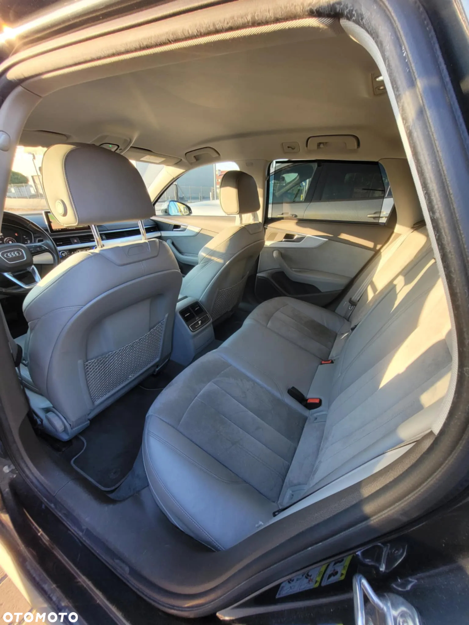 Audi A4 Allroad quattro 2.0 TDI S tronic - 19