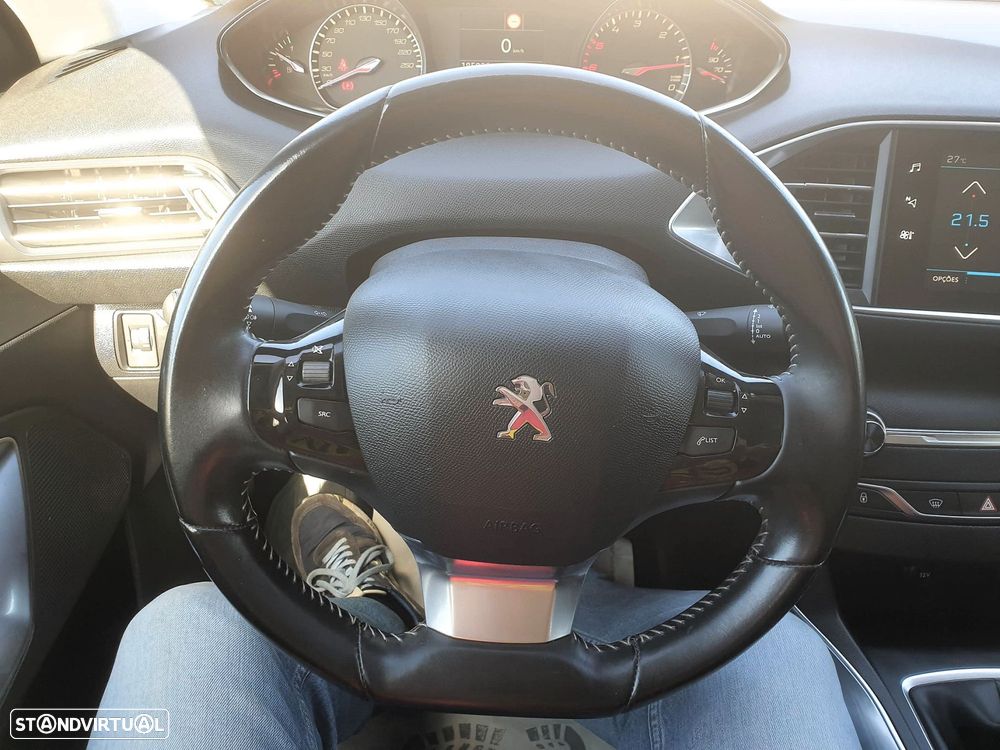 Peugeot 308 1.6 BlueHDi Allure J17 - 21