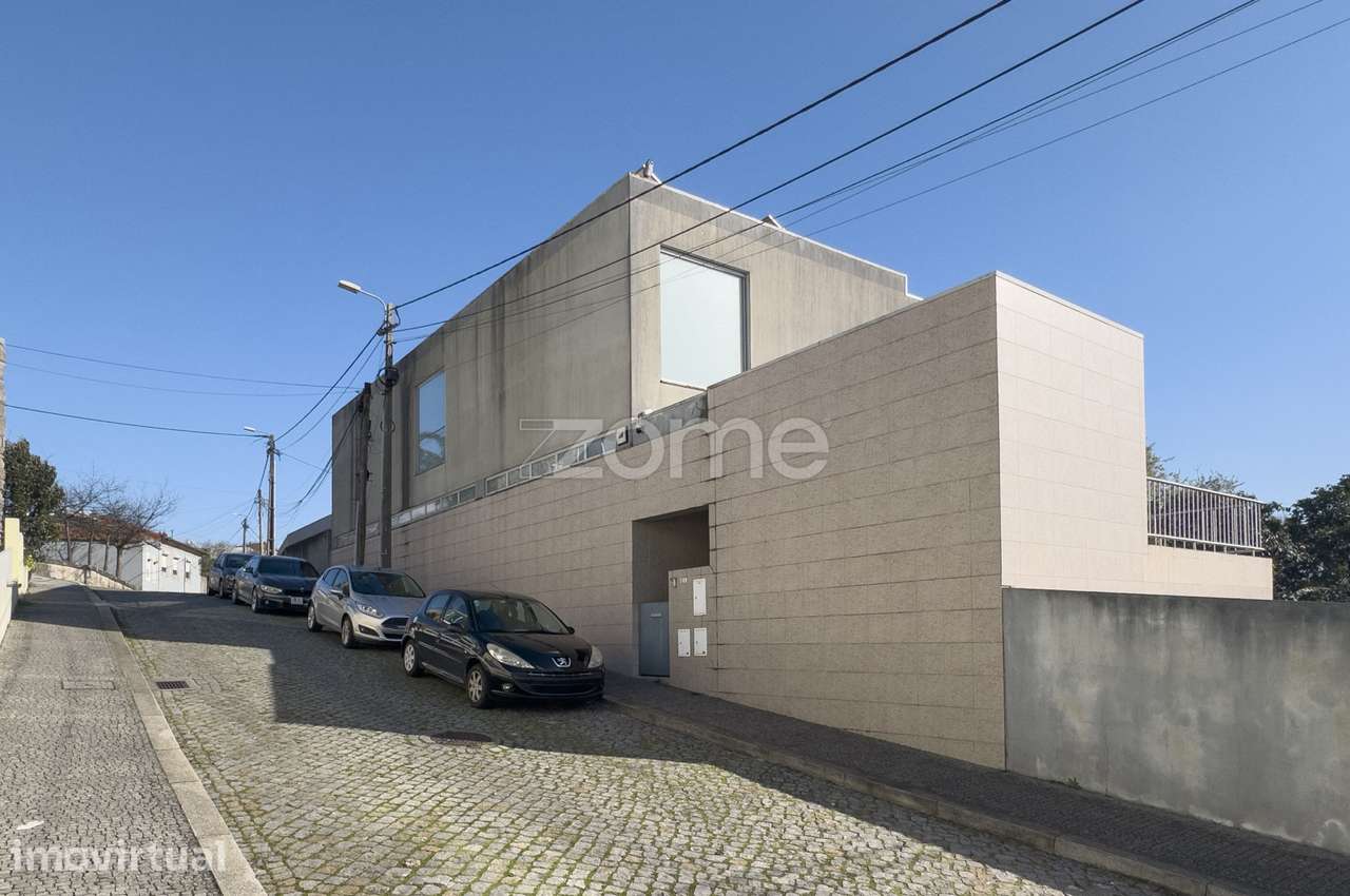 Moradia Independente T5 com Piscina - Pedrouços - Grande imagem: 3/47