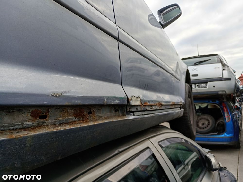 AUDI A3 8P 03-05 1.6 8V MCPHERSON PRZÓD PRZEDNI PRAWY LEWY - 11