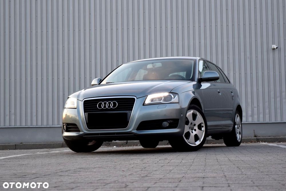 Audi A3 Sportback 1.6 Ambiente - 1