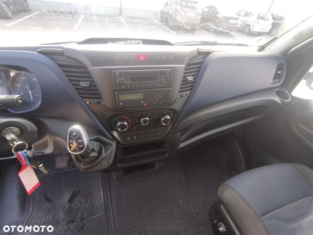 Iveco DAILY - 33