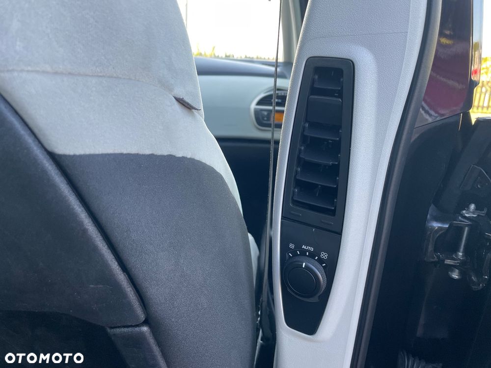 Citroën C4 Grand Picasso - 36