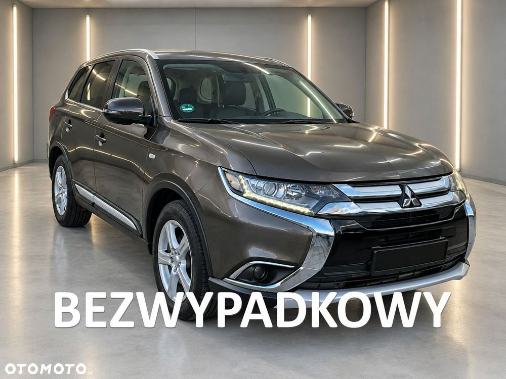 Mitsubishi Outlander - 1