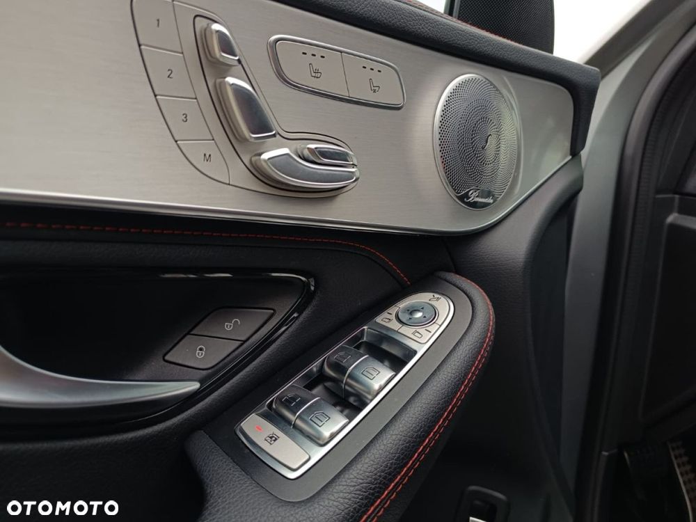 Mercedes-Benz GLC - 27