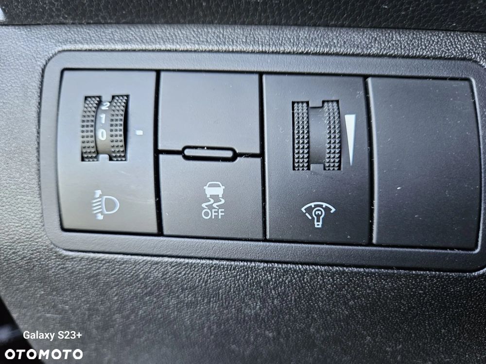 Hyundai ix20 1.4 blue Comfort - 9