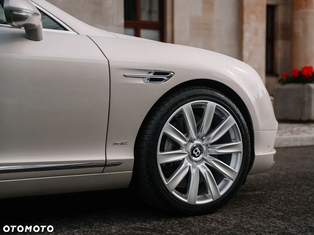 Bentley Continental GT - 23