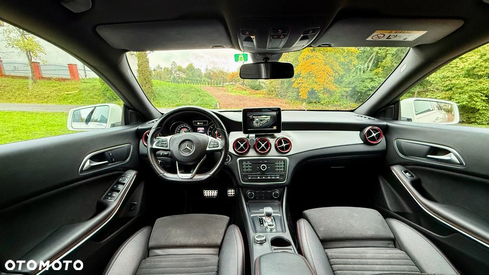 Mercedes-Benz CLA AMG 45 4-Matic - 17