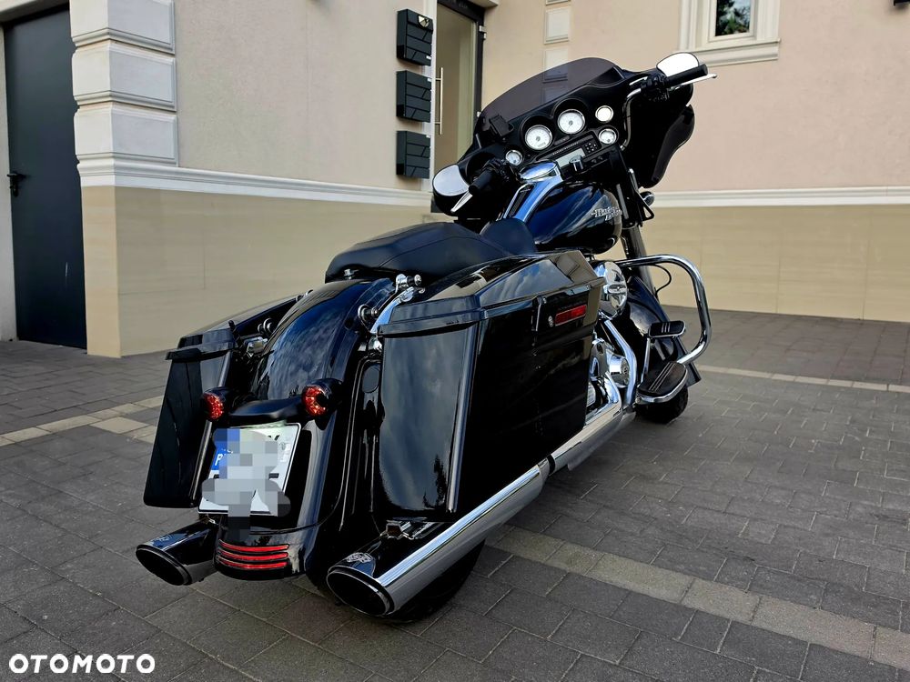 Harley-Davidson CVO Street Glide - 3