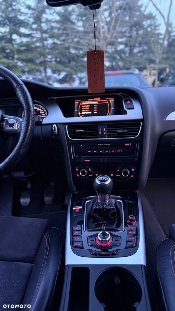 Audi A4 Limousine - 20