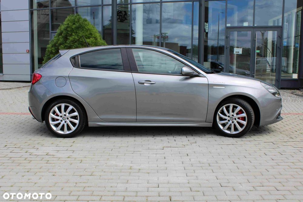 Alfa Romeo Giulietta 1.8 TBi 16V TCT Veloce - 6