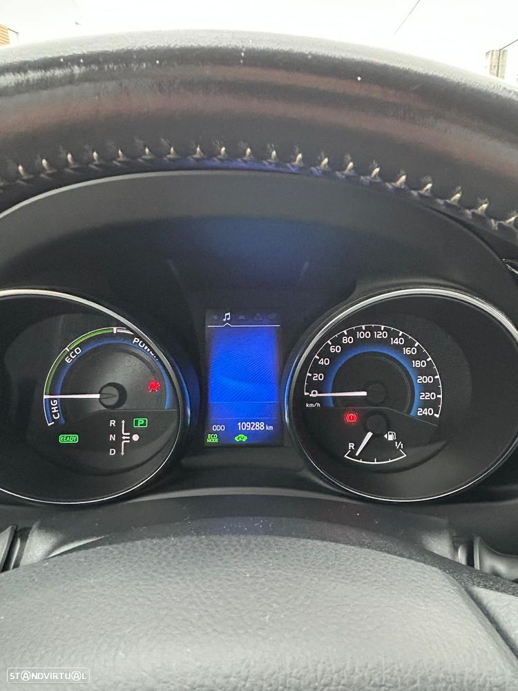 Toyota Auris Touring Sports - 32