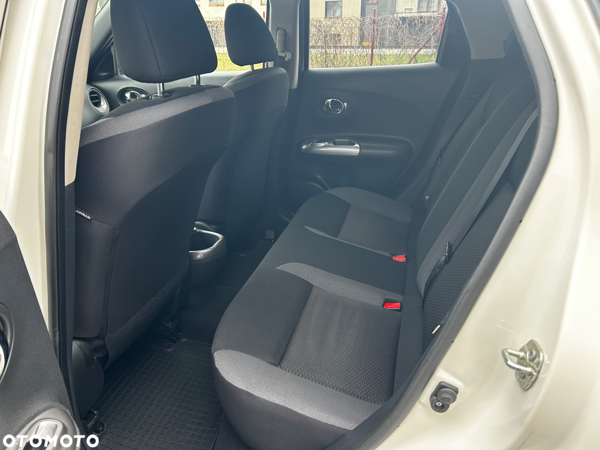 Nissan Juke 1.6 Acenta Xtronic - 21