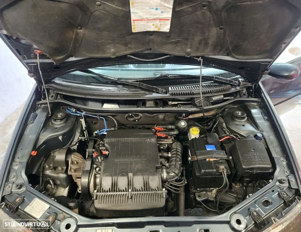 Fiat Punto 1.2 16V HLX - 20