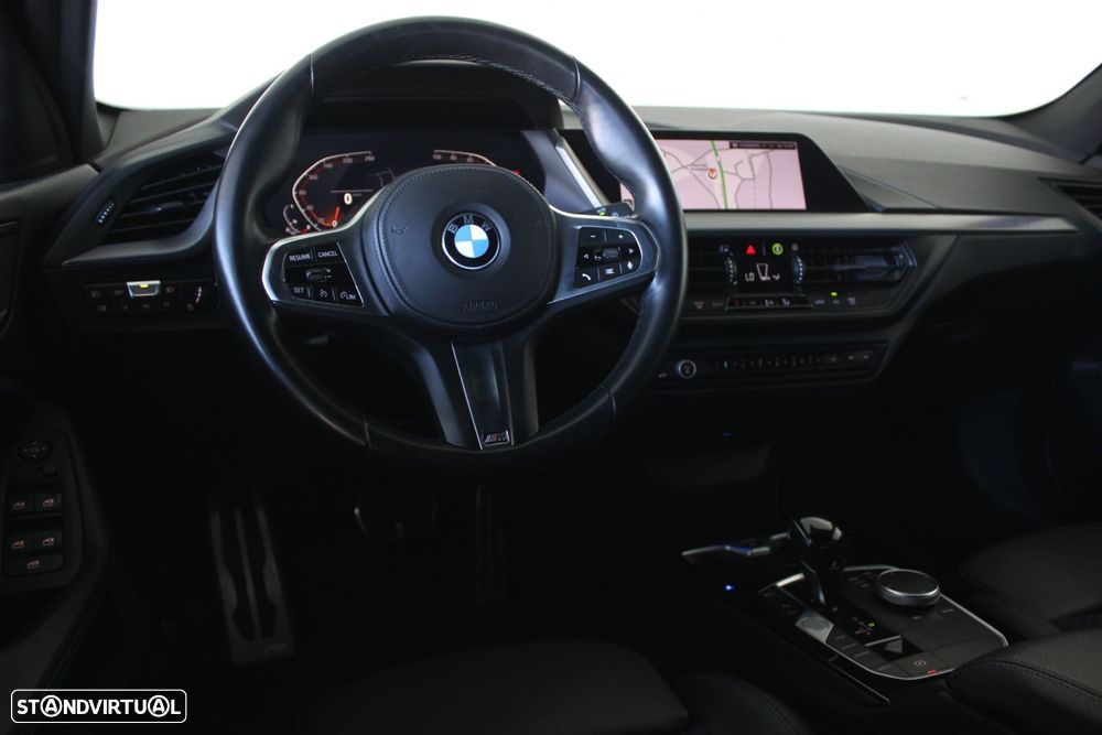BMW 116 d Pack 50 anos M Auto - 18