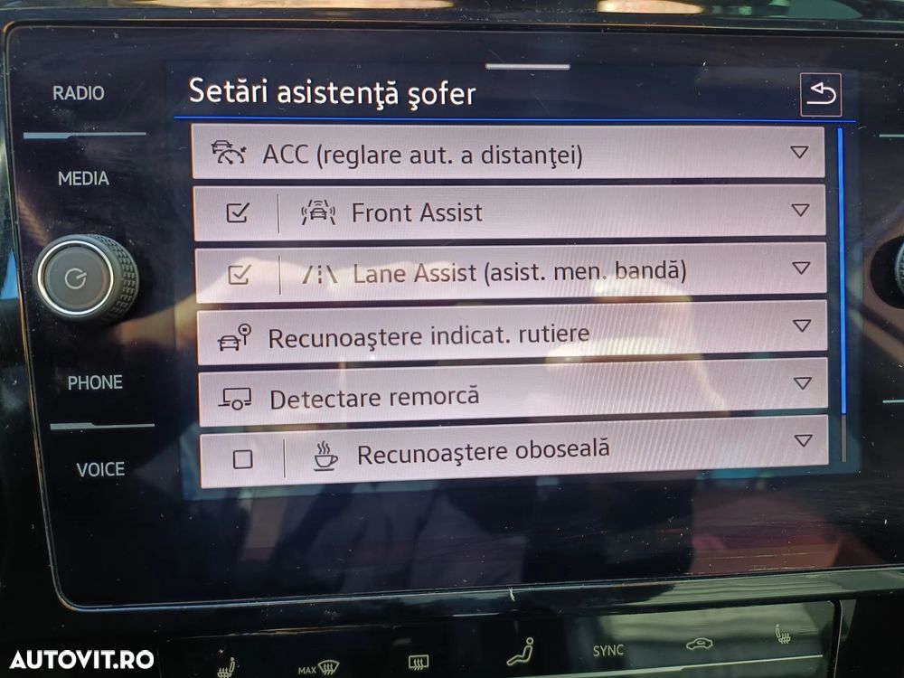 Volkswagen Passat Variant 2.0 TDI 4Mot DSG Highline - 14