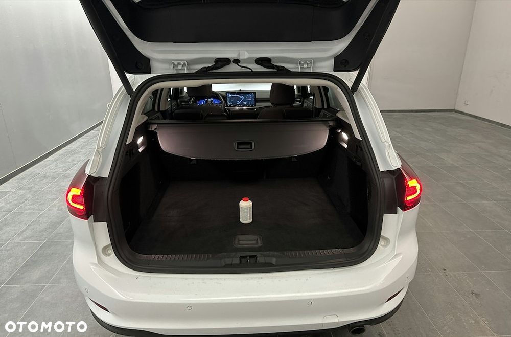 Ford Focus 1.5 EcoBlue SCR Titanium X - 6