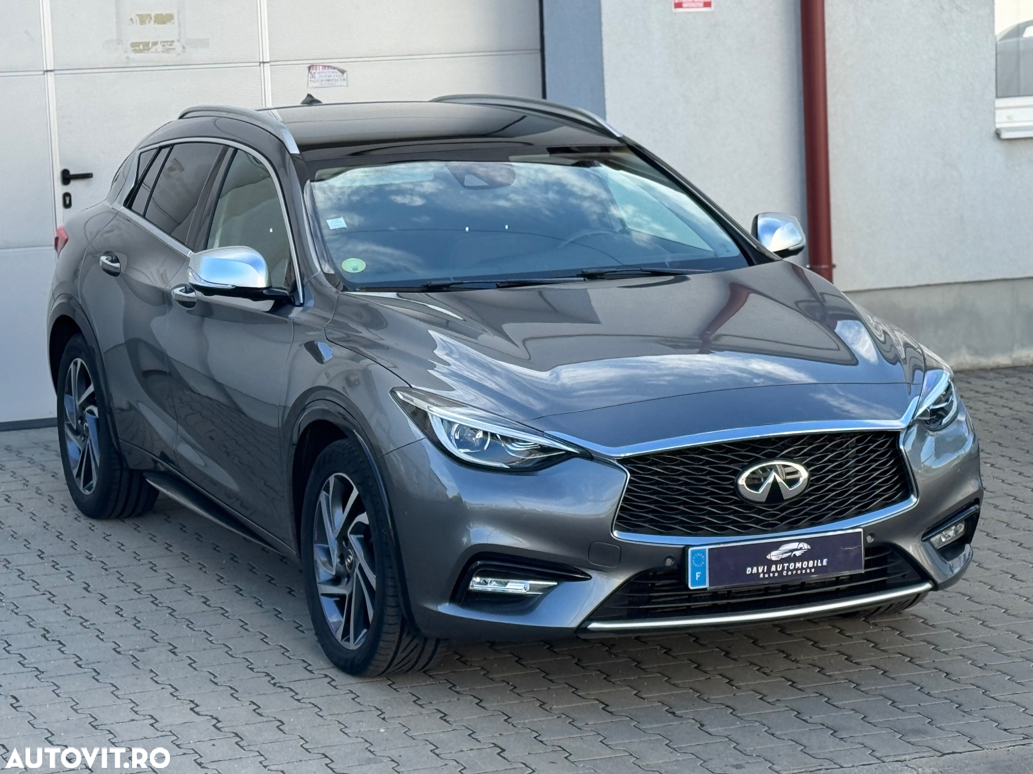 Infiniti Q30 1.5d Premium Tech - 21