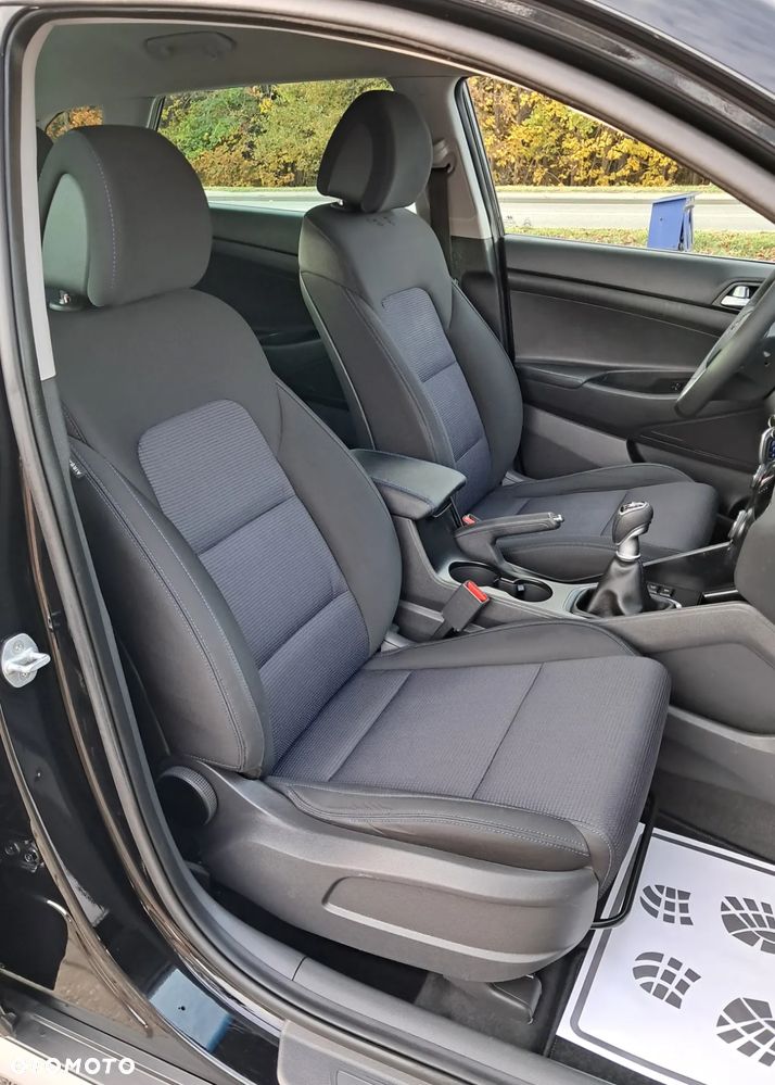 Hyundai Tucson blue 1.7 CRDi 2WD Style - 11