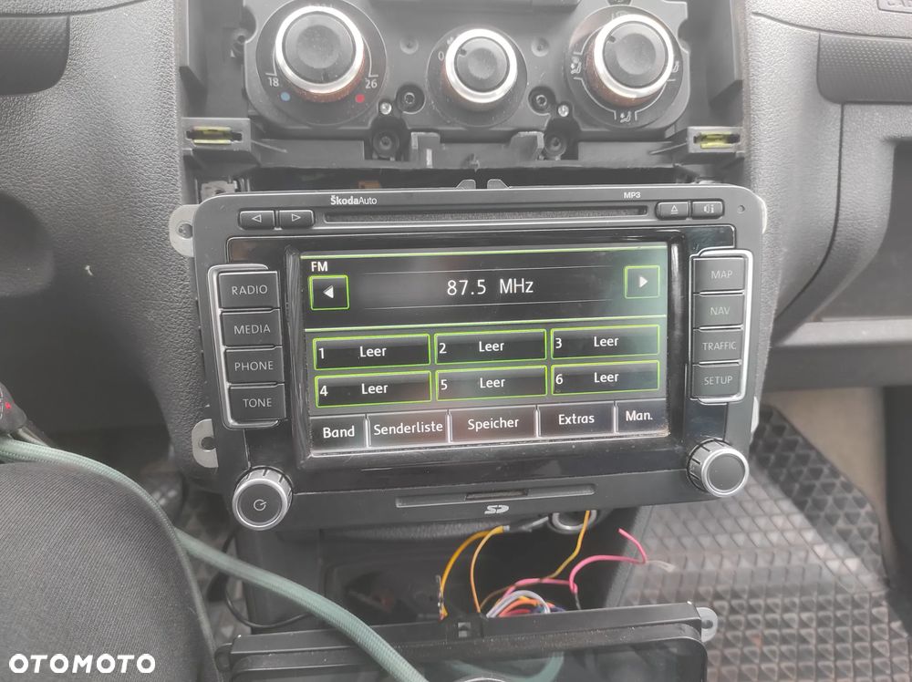 RADIO ODTWARZACZ NAWIGACJA SKODA OCTAVIA 2 SUPERB 2 RAPID FABIA 2 ROOMSTER POLSKIE MENU 2 DIN 1Z0035680A ROZKODOWANE WYSYŁKA !!!!! - 2