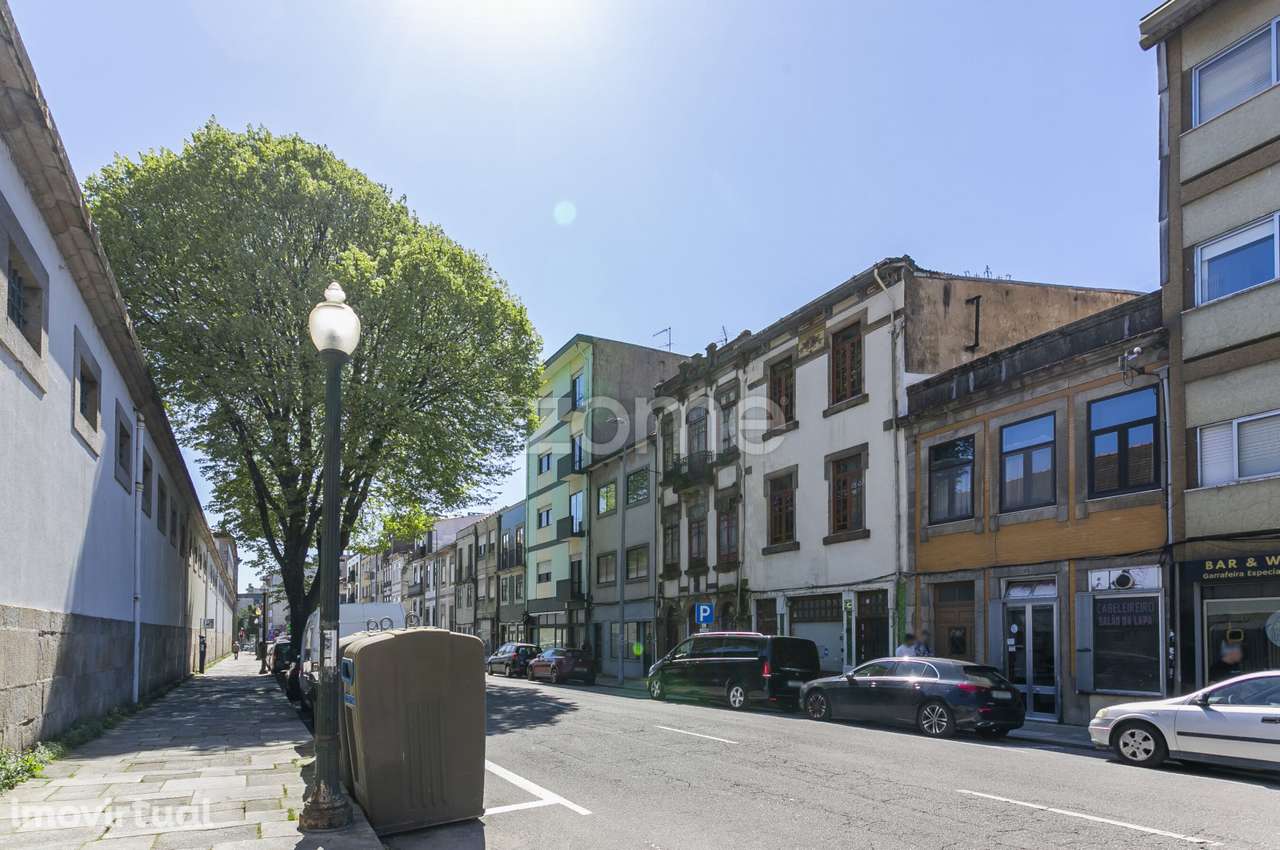 Prédio na Lapa: projecto aprovado, alvará emitido, pronto a arrancar - Grande imagem: 4/31