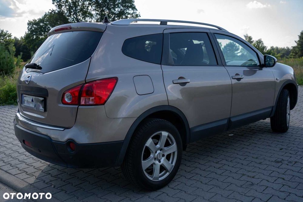 Nissan Qashqai+2 - 2