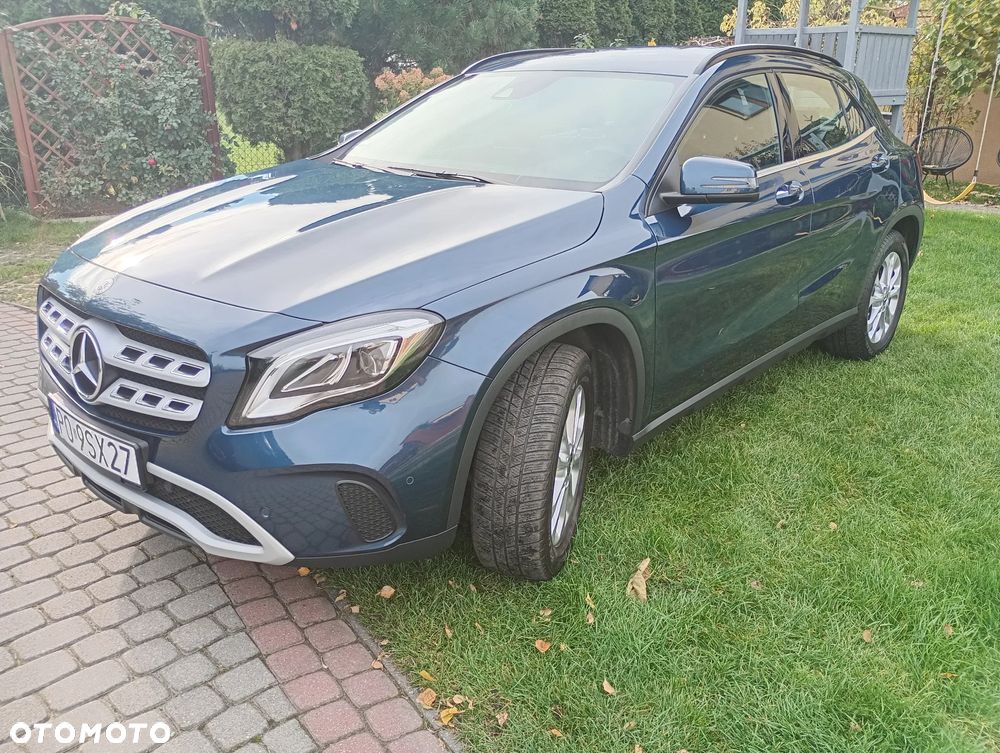Mercedes-Benz GLA - 19