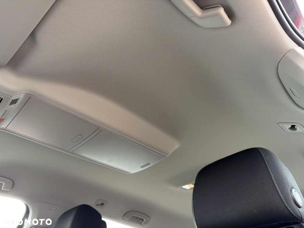 Volkswagen Touran 2.0 TDI BMT Comfortline DSG - 33