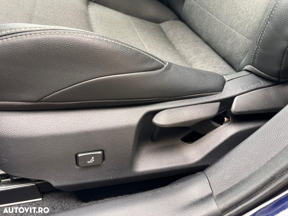 TOYOTA Corolla 2021 — imagine 10