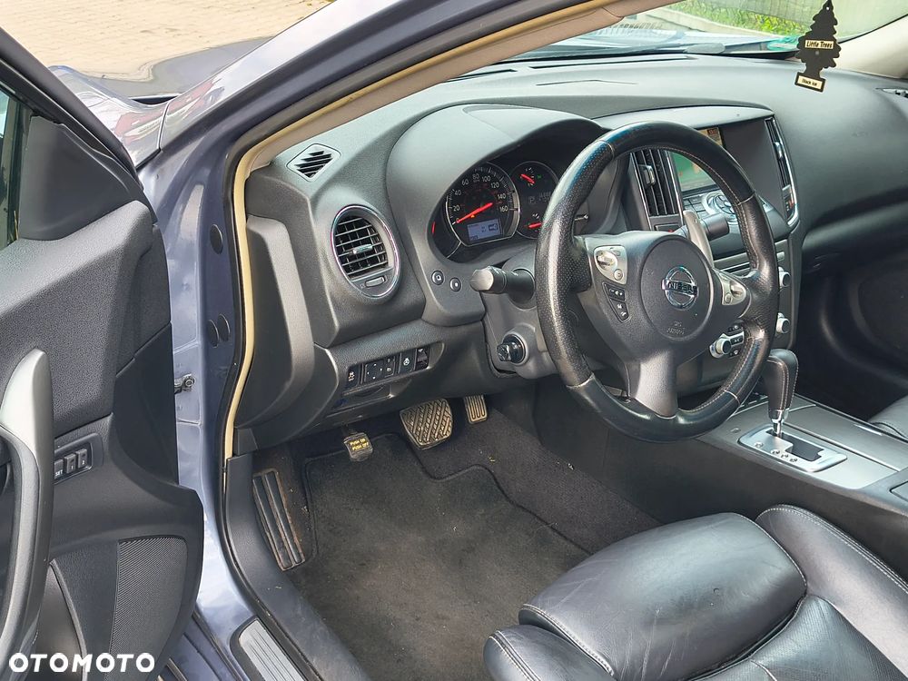 Nissan Maxima 3.5 S - 23