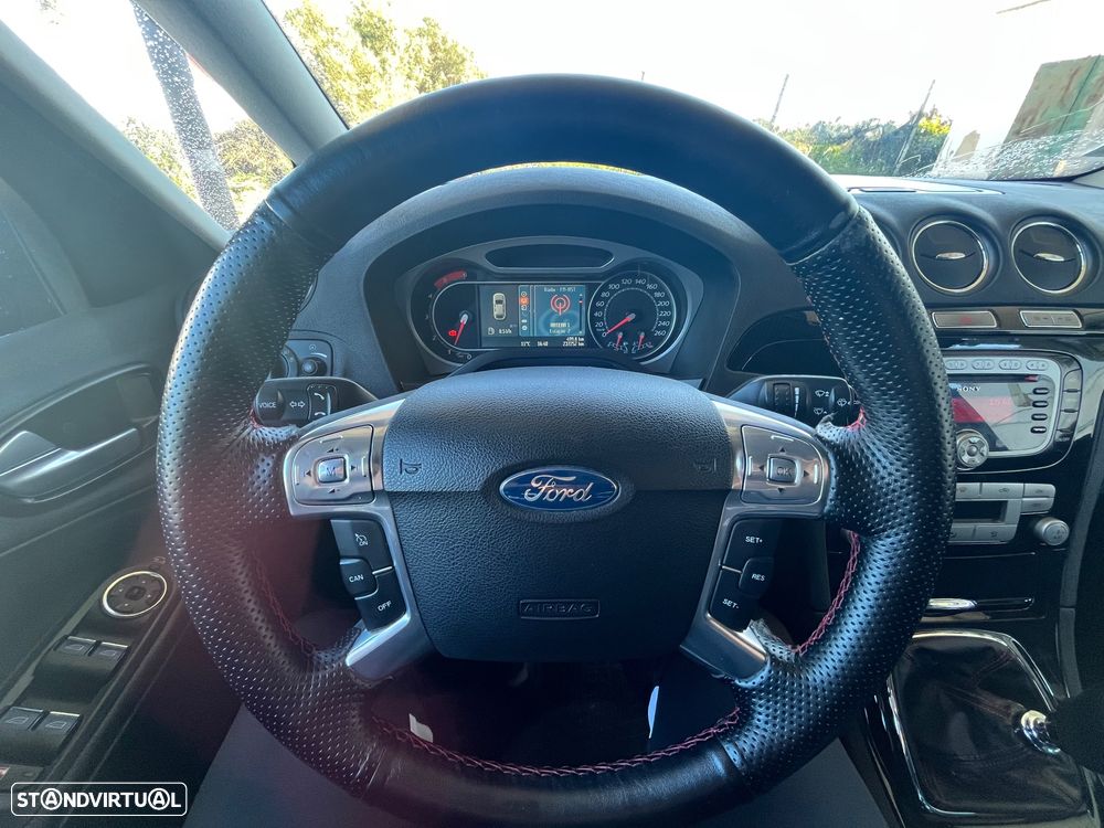 Ford S-Max 2.2 TDCi Titanium 7L - 6