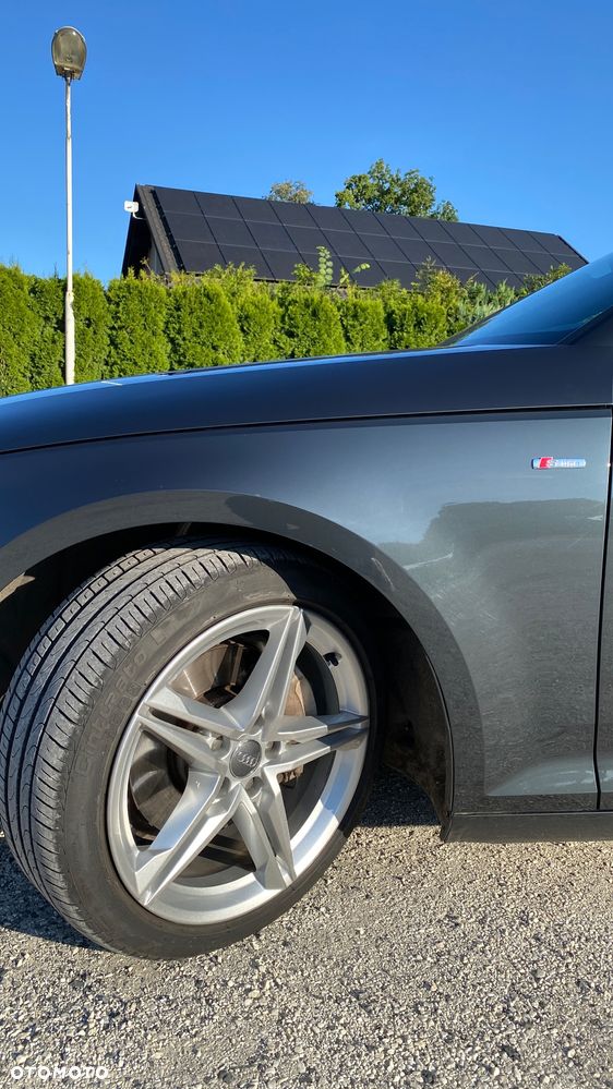 Audi A4 Avant 2.0 TDI Quattro S tronic - 10