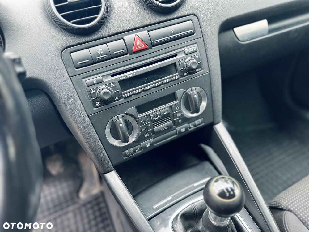 Audi A3 3-drzwiowe 2.0 TDI DPF Ambition - 8