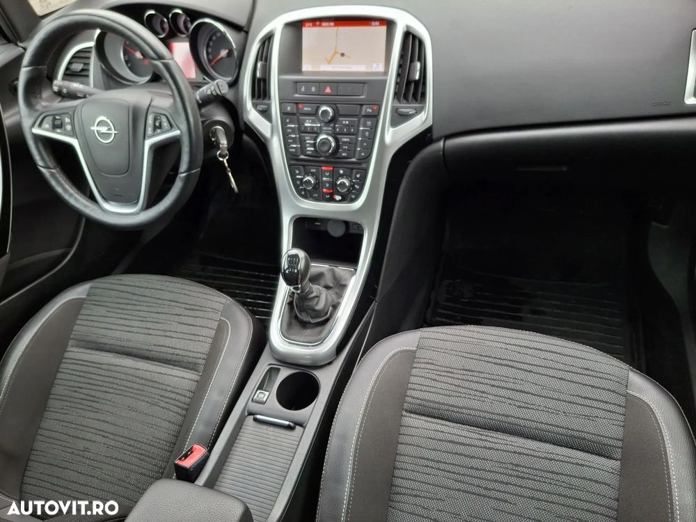 Opel Astra - 11