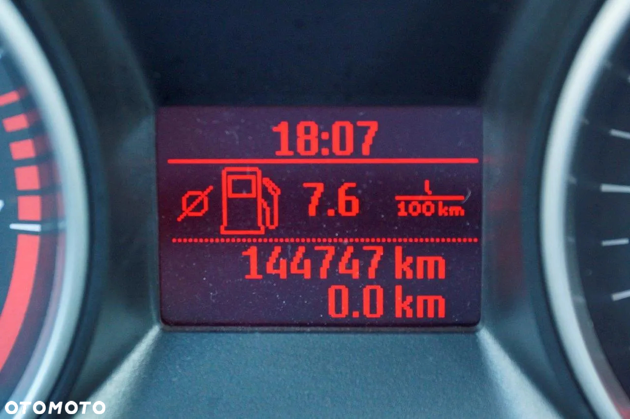 Ford Mondeo - 8