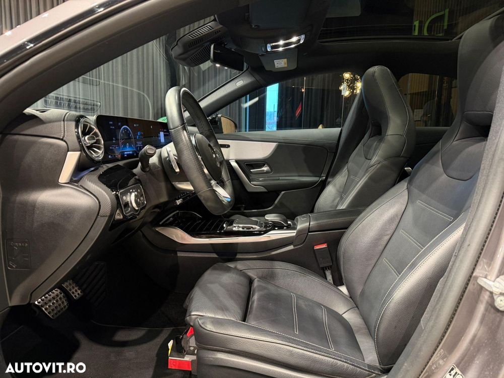 Mercedes-Benz CLA 35 AMG 4MATIC AMG Speedshift 7G-DCT - 23