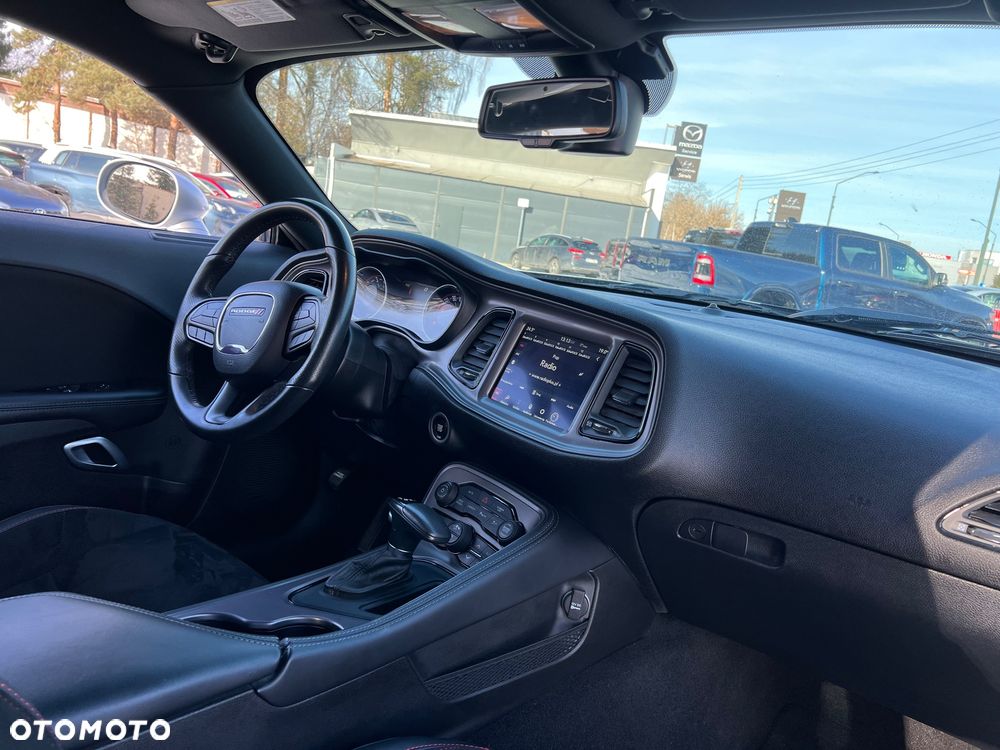 Dodge Challenger 6.4 Scat Pack - 20