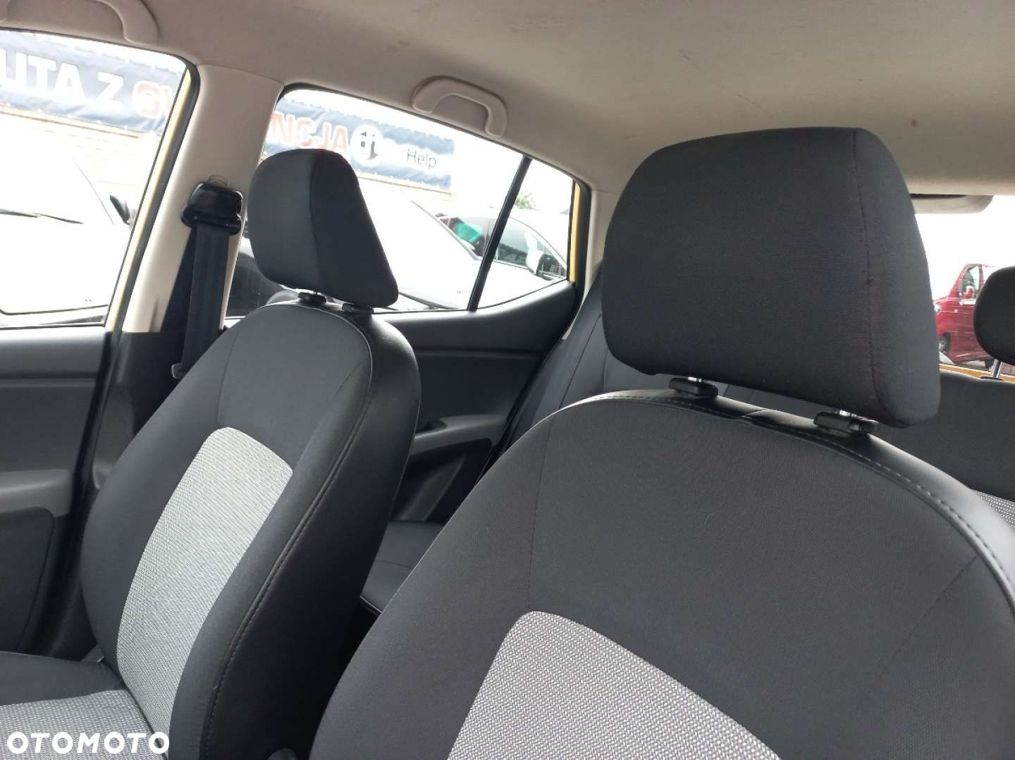 Hyundai i10 - 13