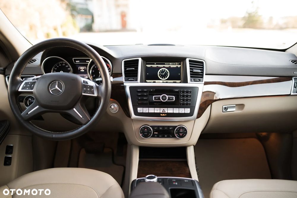 Mercedes-Benz GL 500 4Matic (BlueEFFICIENCY) 7G-TRONIC - 16