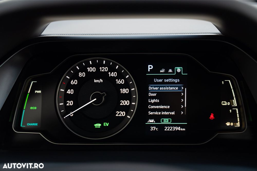 Hyundai IONIQ 1.6 GDI Premium - 22