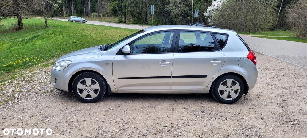 Kia Ceed 1.6 Comfort + - 2