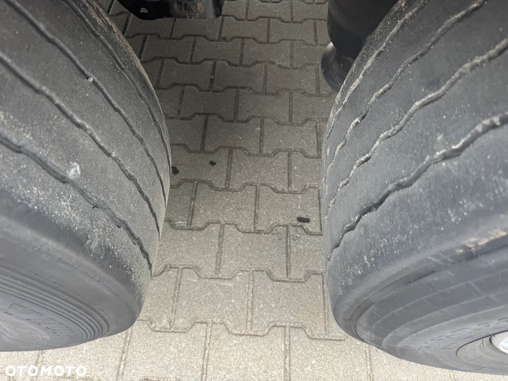 Krone SD Firanka Certyfikat XL, Dach podnoszony - 17