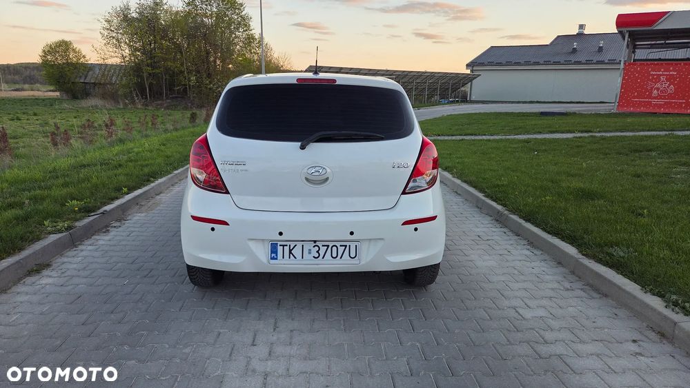 Hyundai i20 1.25 Comfort - 12