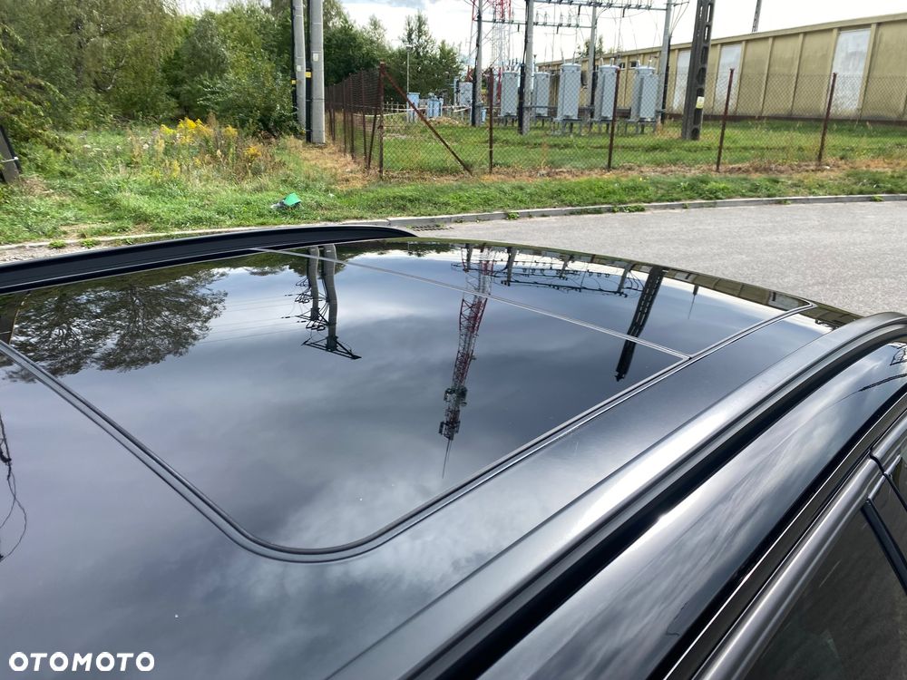 BMW Seria 3 330d xDrive - 13