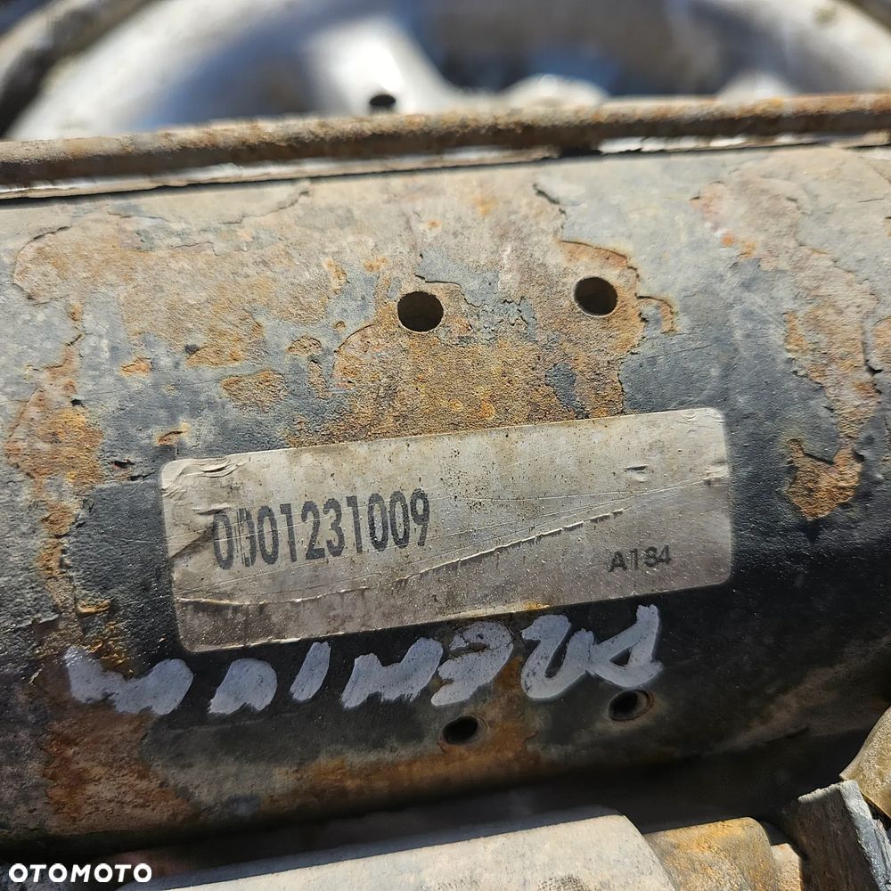 Rozrusznik  Renault Premium 270 / BOSH 0001231009 - 2